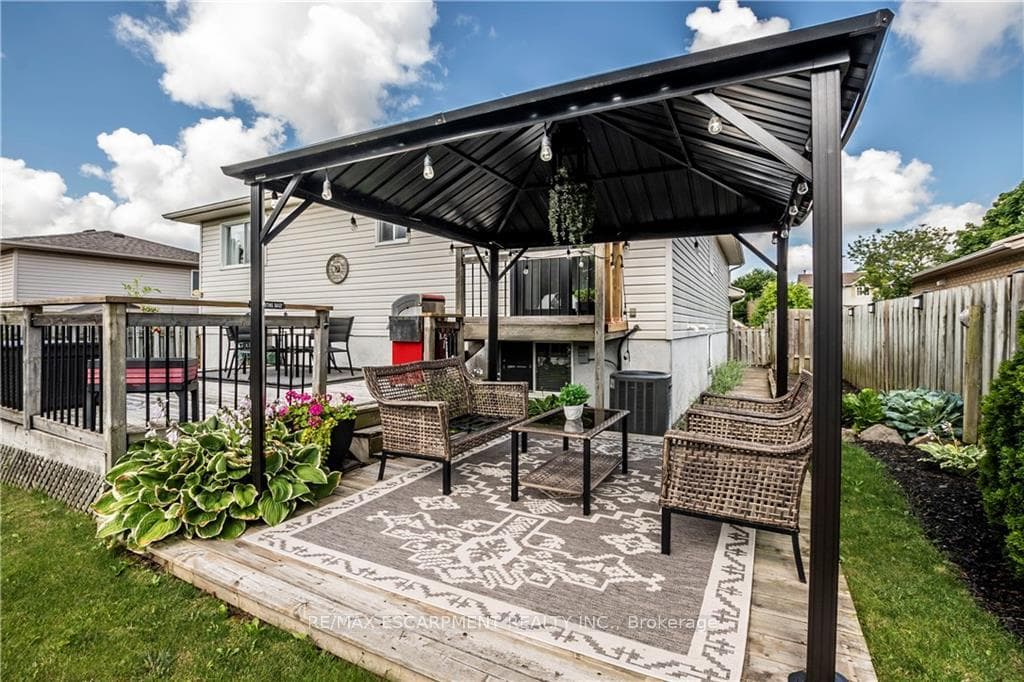 4 FOXMEADOW Drive photo 31