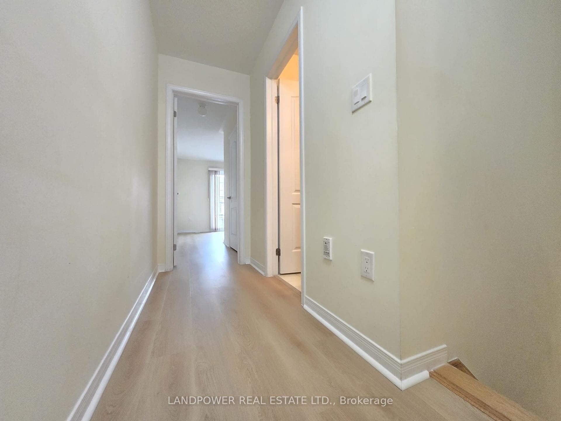 5289 Major Mackenzie Drive photo 19