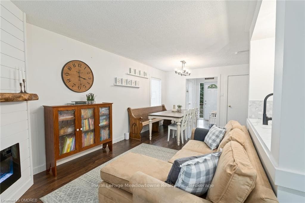 6 BEVERLY Lane photo 13