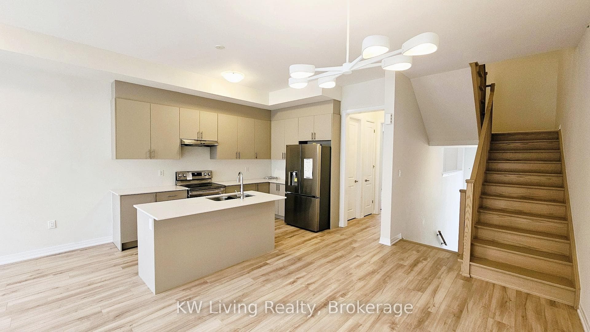 46 Millman Lane photo 4