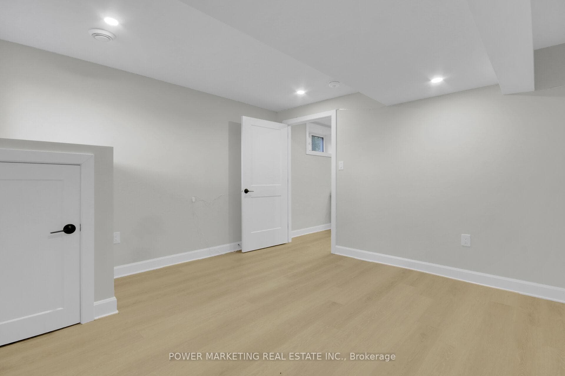 1312 BAYVIEW Drive photo 36