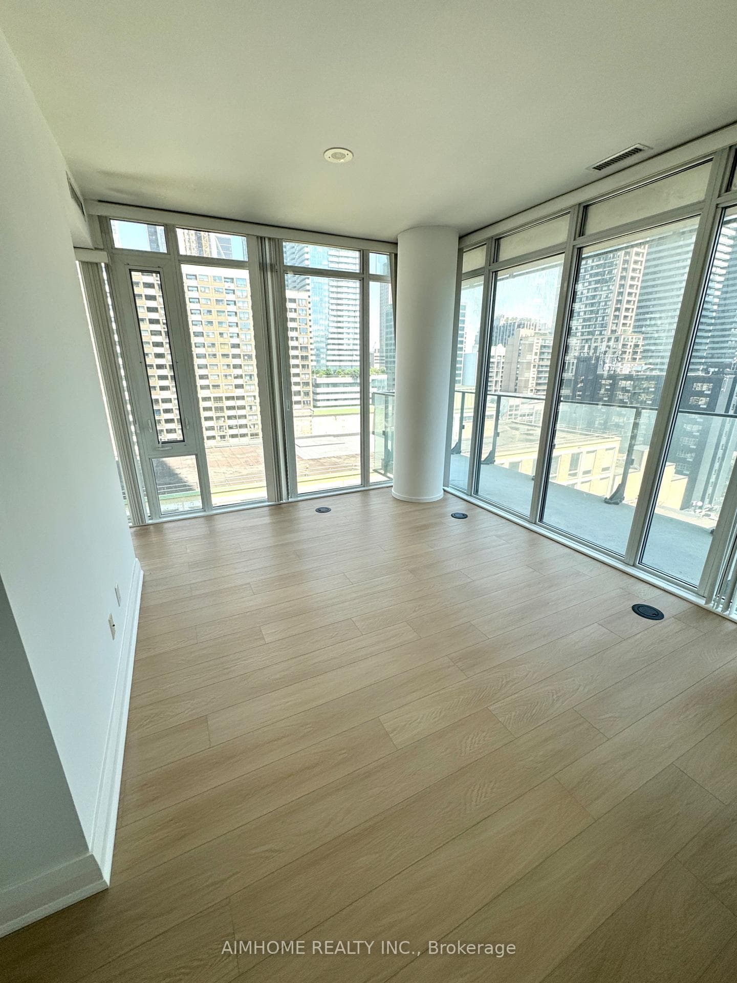 75 St Nicholas Street Unit 1208 photo 18