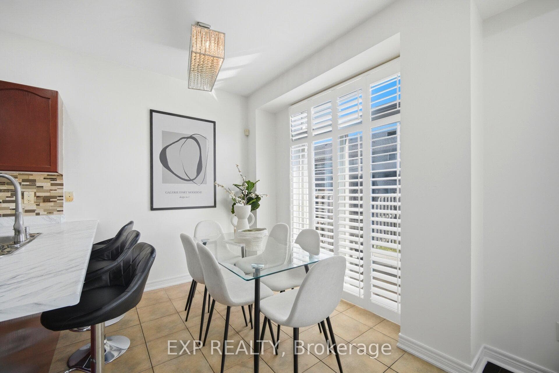 37 Totten Drive photo 16
