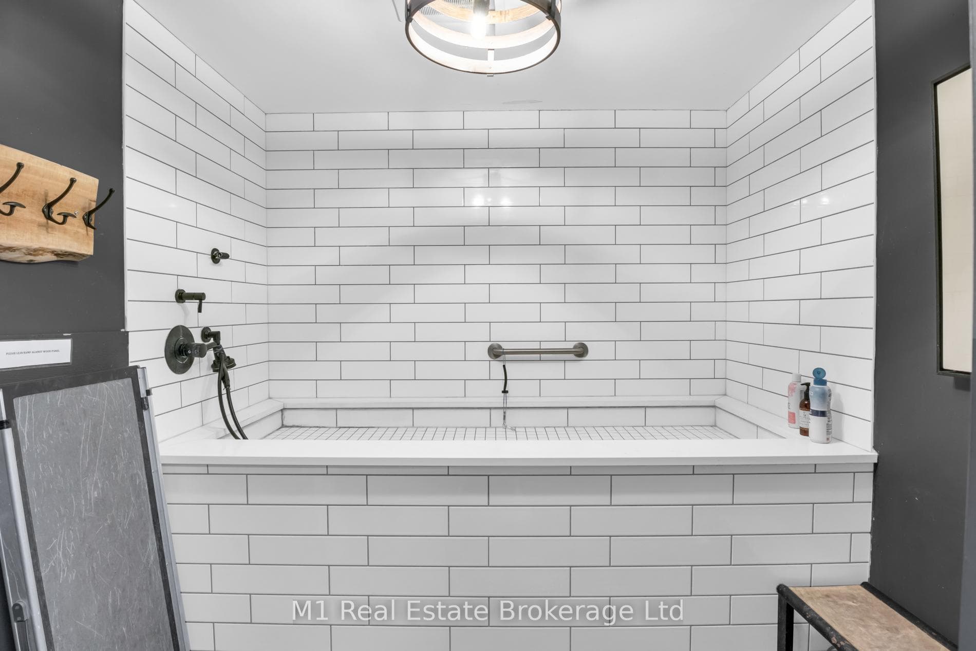 63 Arthur Street Unit 705 photo 44
