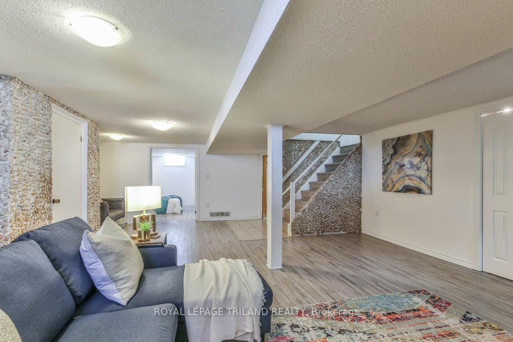 76 MASSON Court photo 32