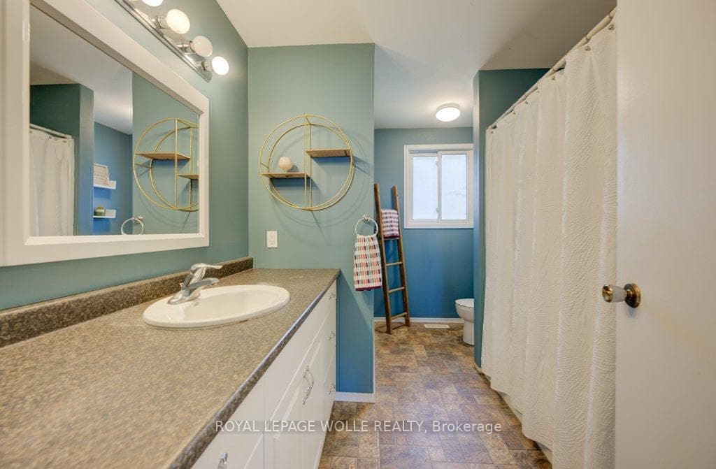 110 Peel Street photo 24