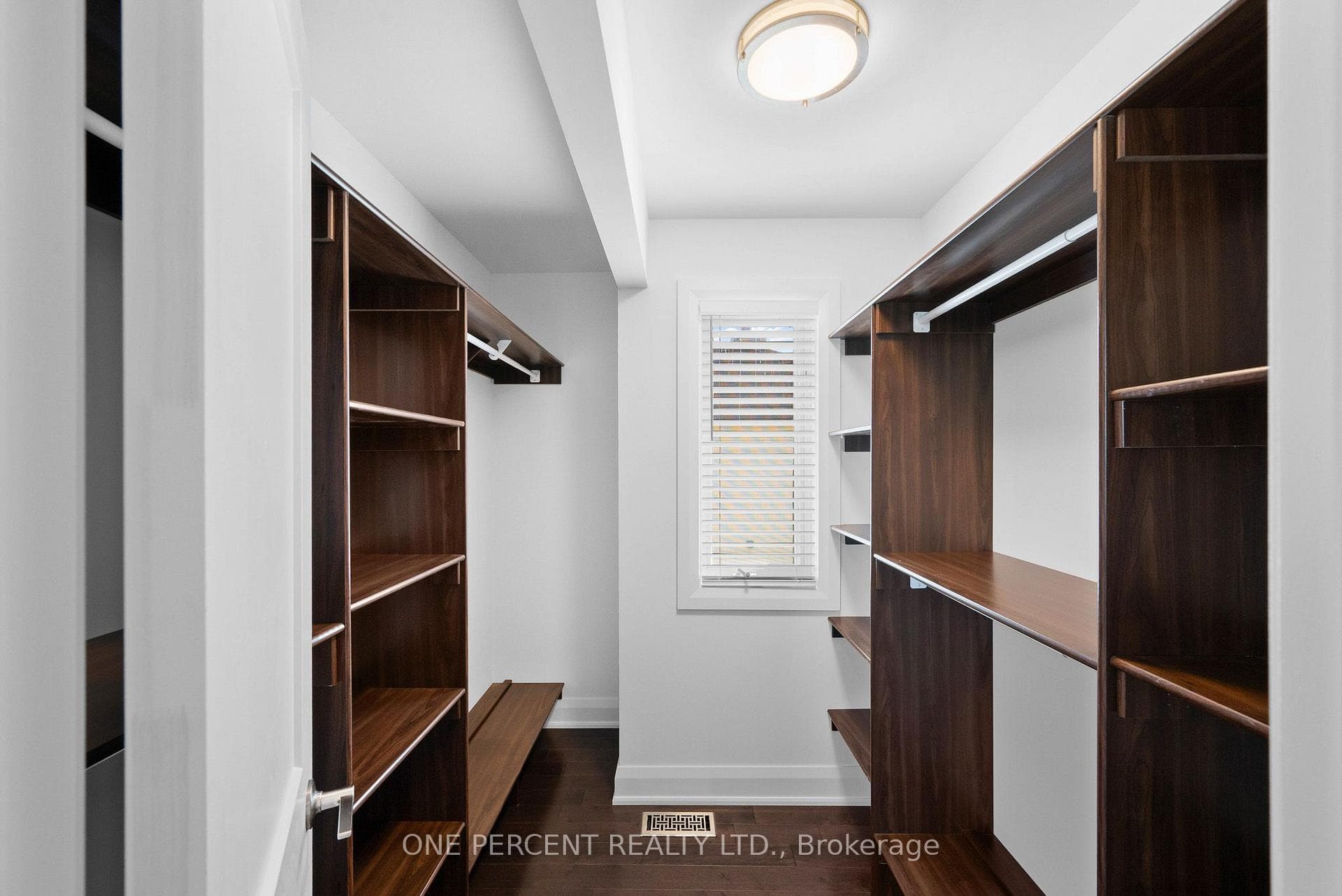 8 Rastila Crescent photo 25