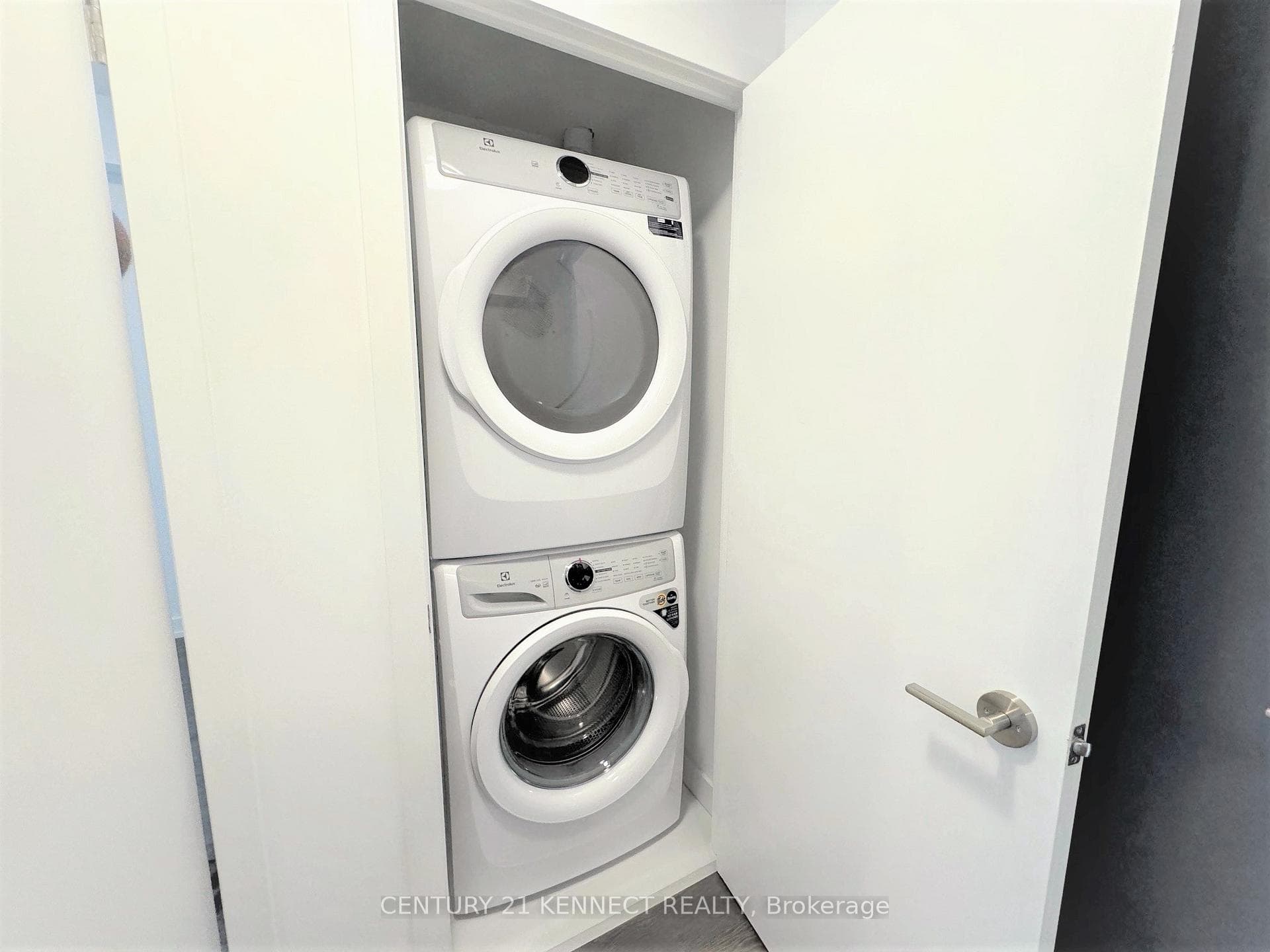 8 Olympic Garden Drive Unit 512 photo 12