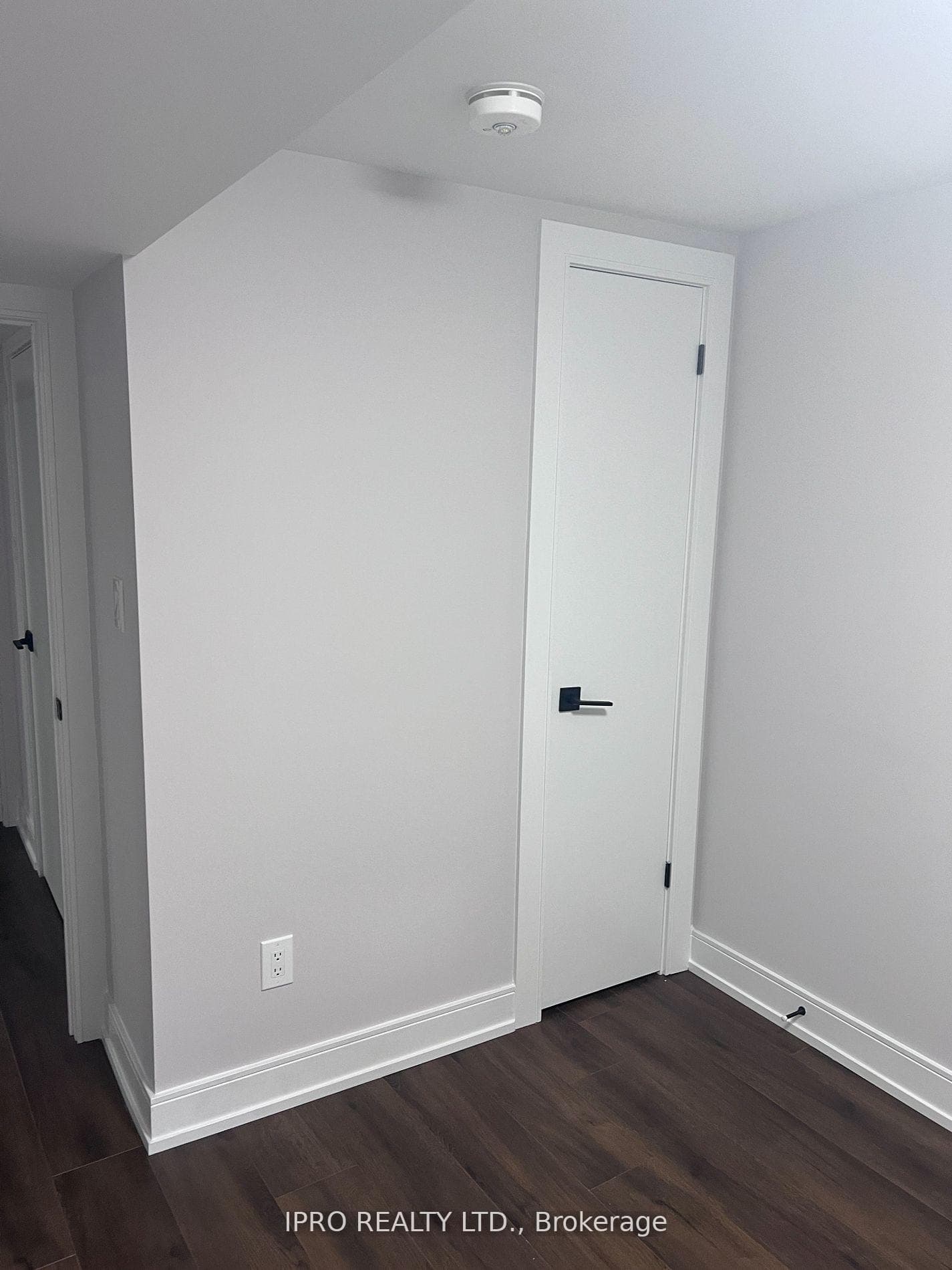 117 Ribblesdale Drive Unit Bsmt photo 18