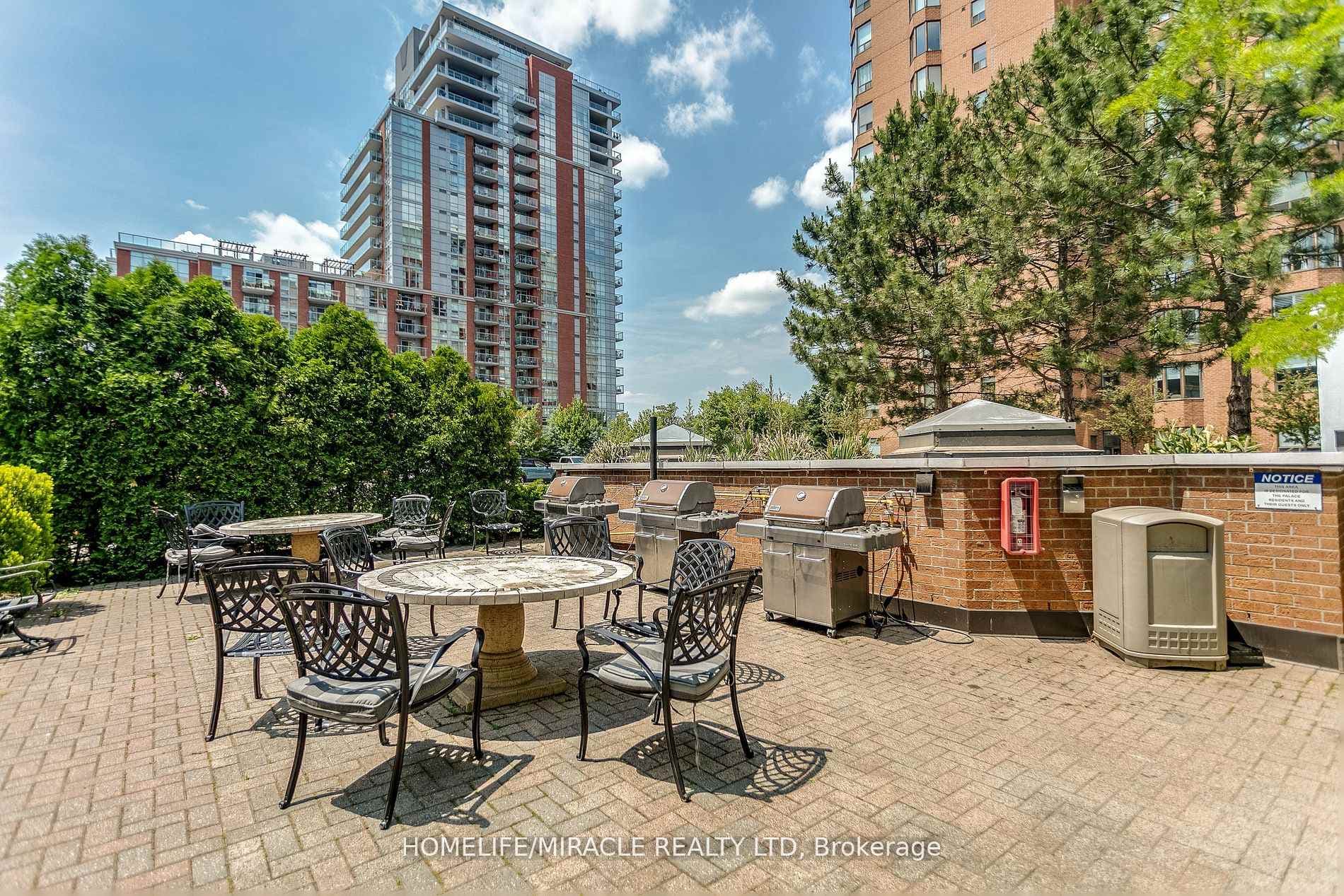 1270 Maple Crossing Boulevard Unit 304 photo 5