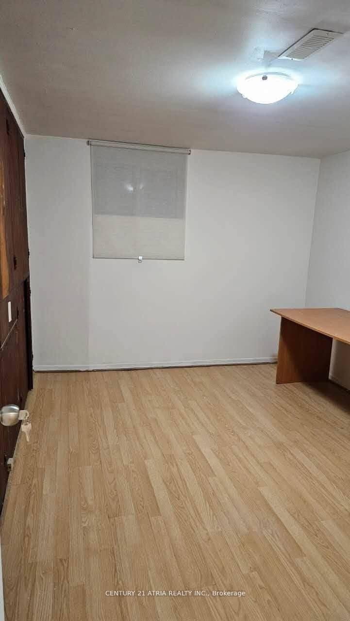 38 Harding Boulevard Unit Bsmt 2 photo 4