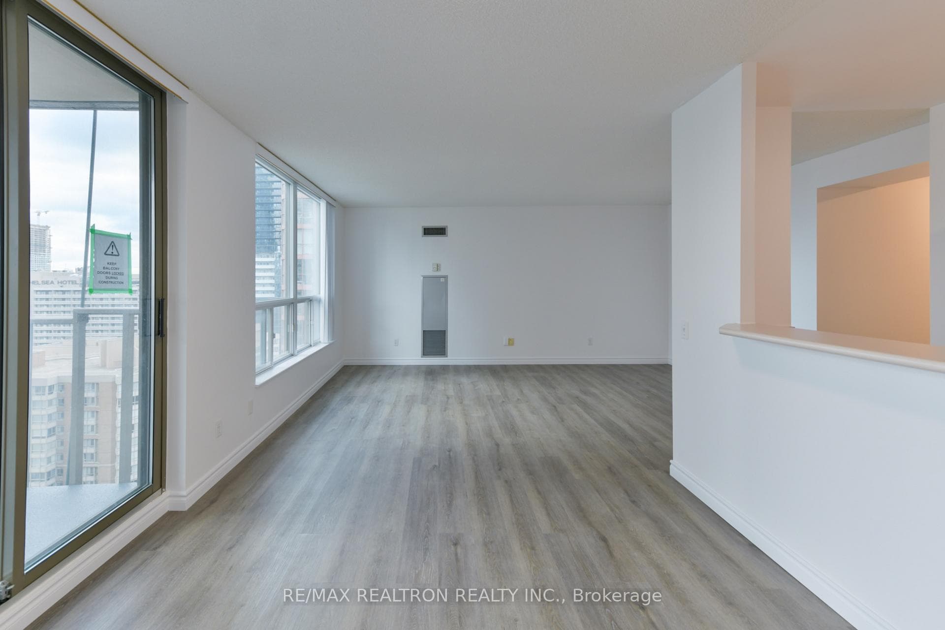 750 Bay Street Unit 3002 photo 15