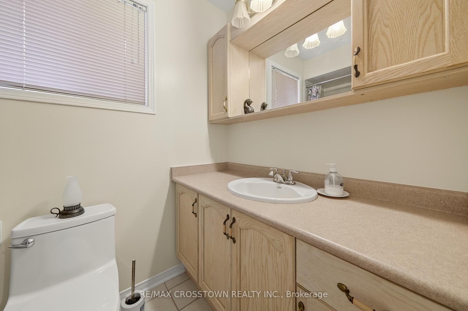 330 Harvie Road photo 32