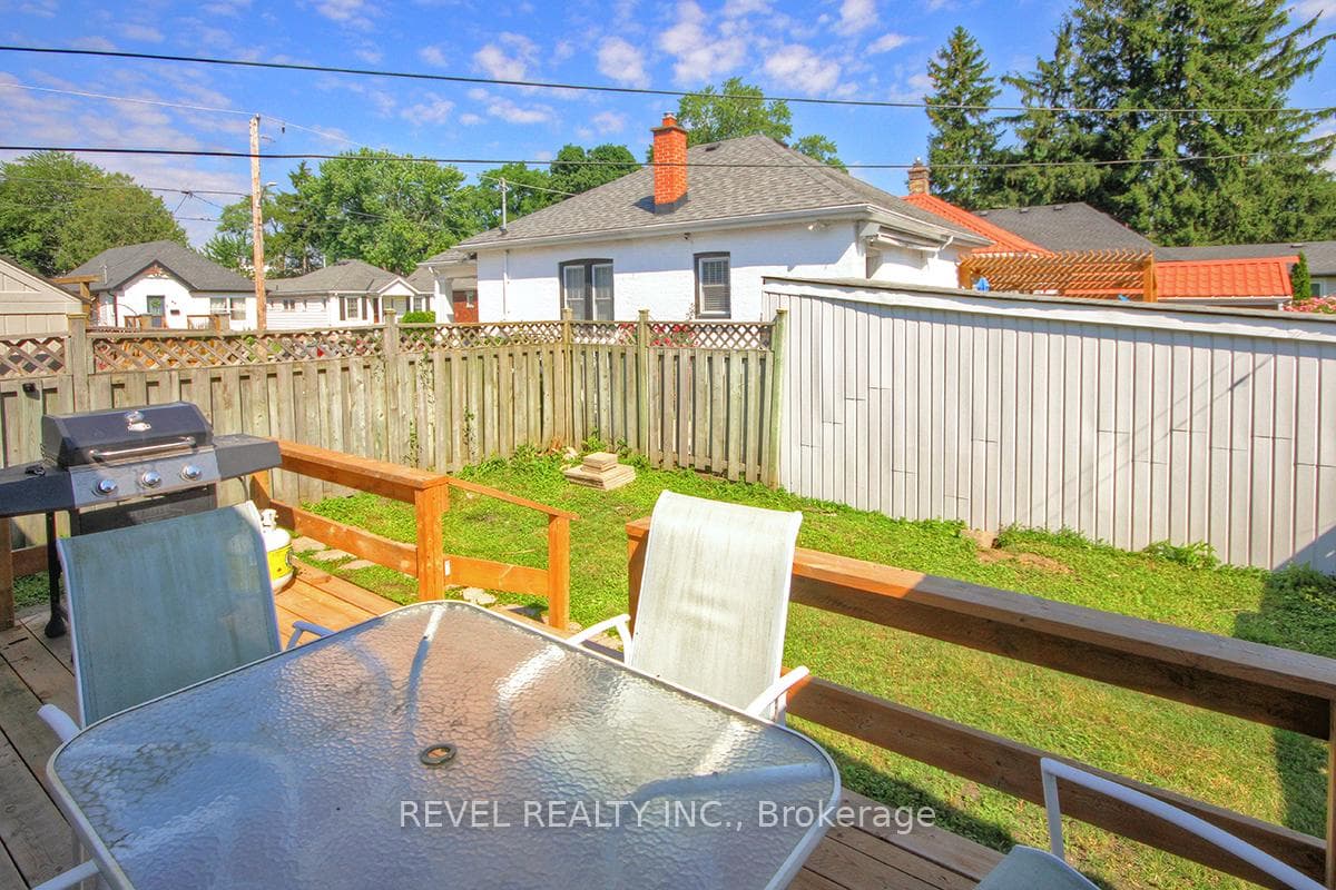 322 Mornington Avenue photo 19