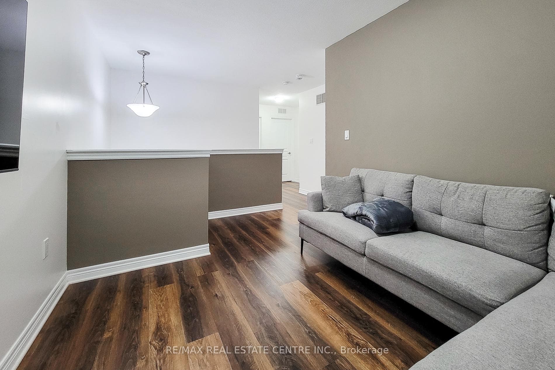 7741 Shaw Street photo 27