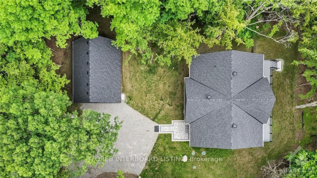 923 WHITE BIRCH Lane photo 2