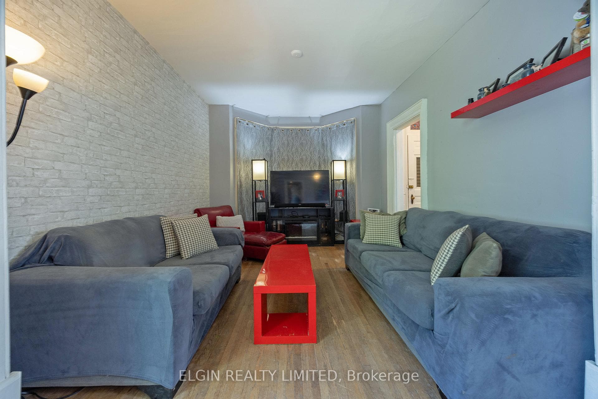 63 Elizabeth Street photo 12