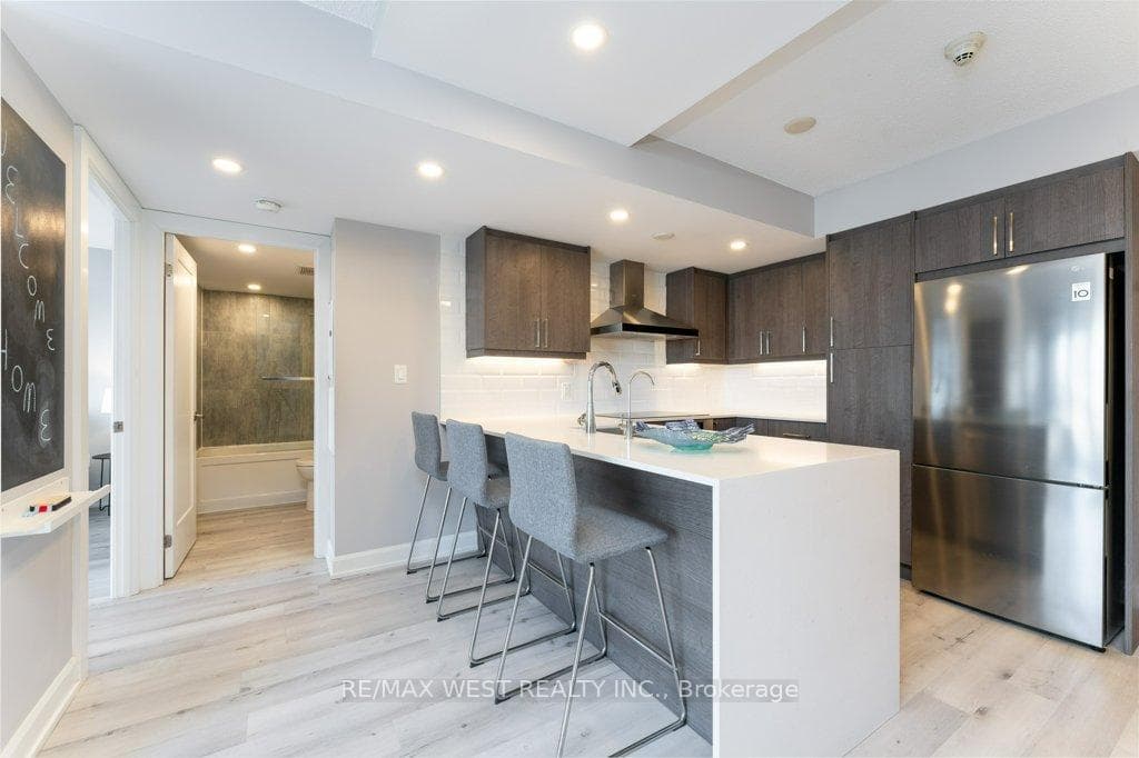 15 Brunel Court Unit 627 photo 7