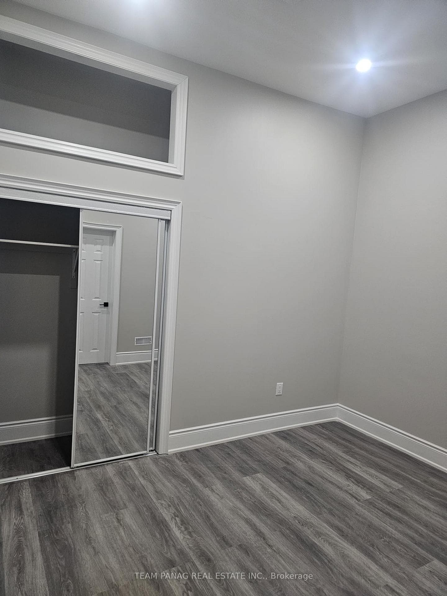 51 Diana Drive photo 8