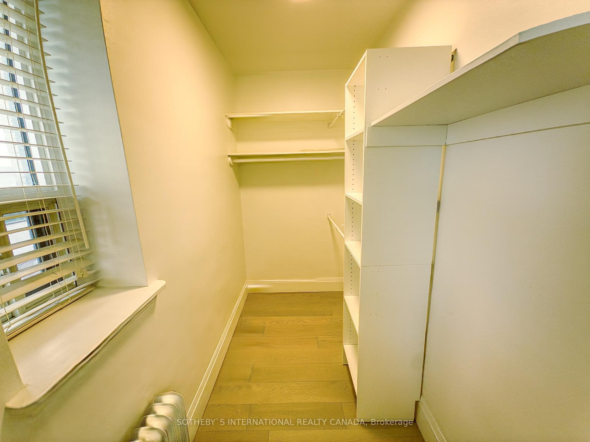 710 Spadina Avenue Unit 304 photo 15