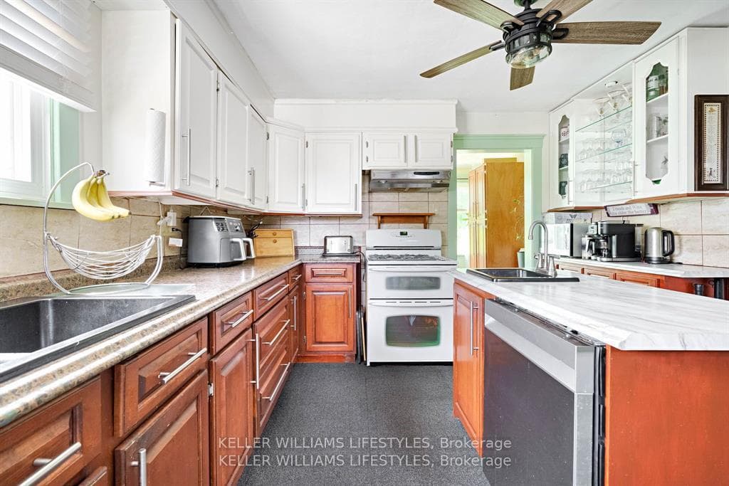 All appliances included