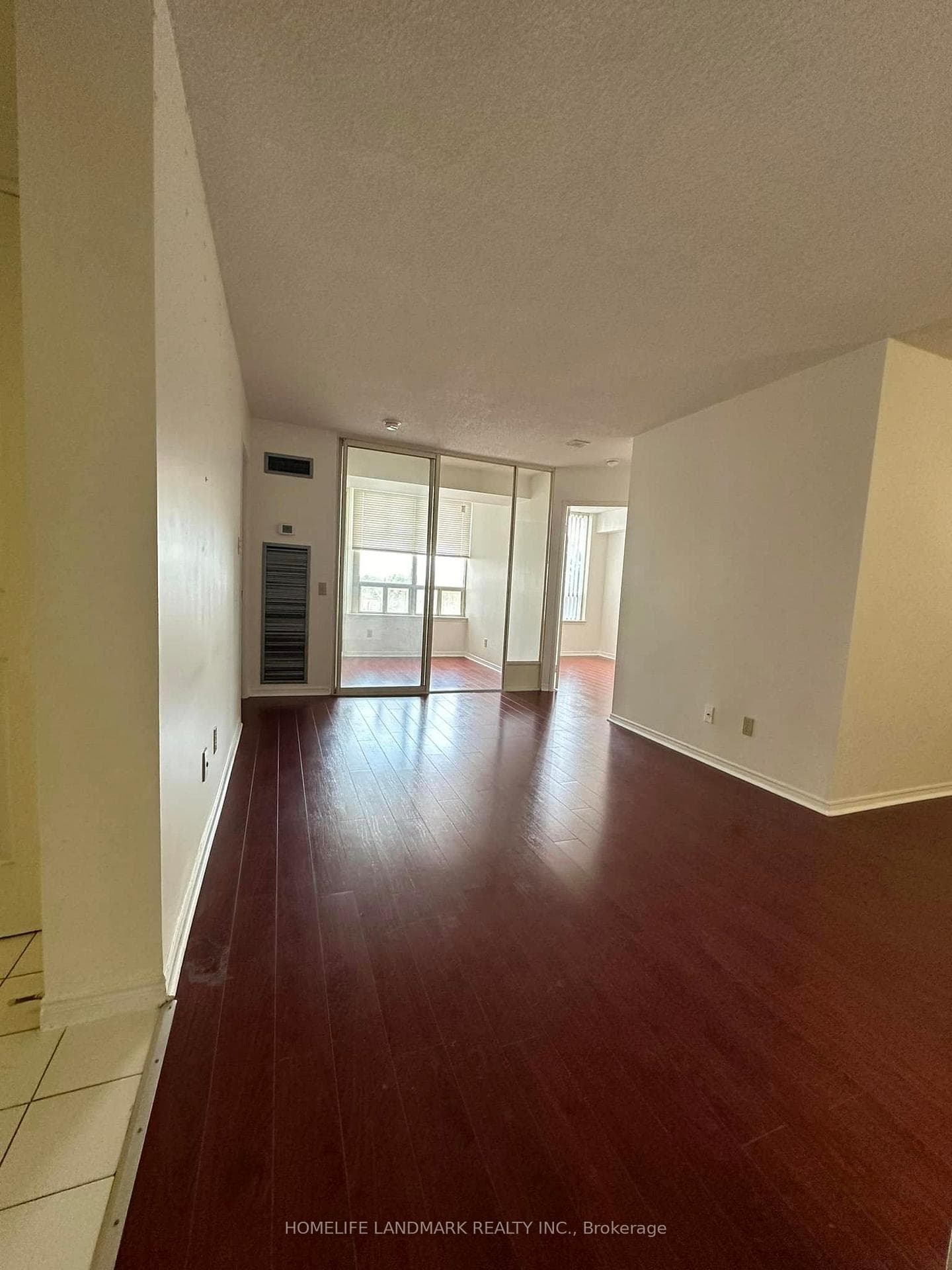 7 Bishop Avenue Unit 410 photo 24