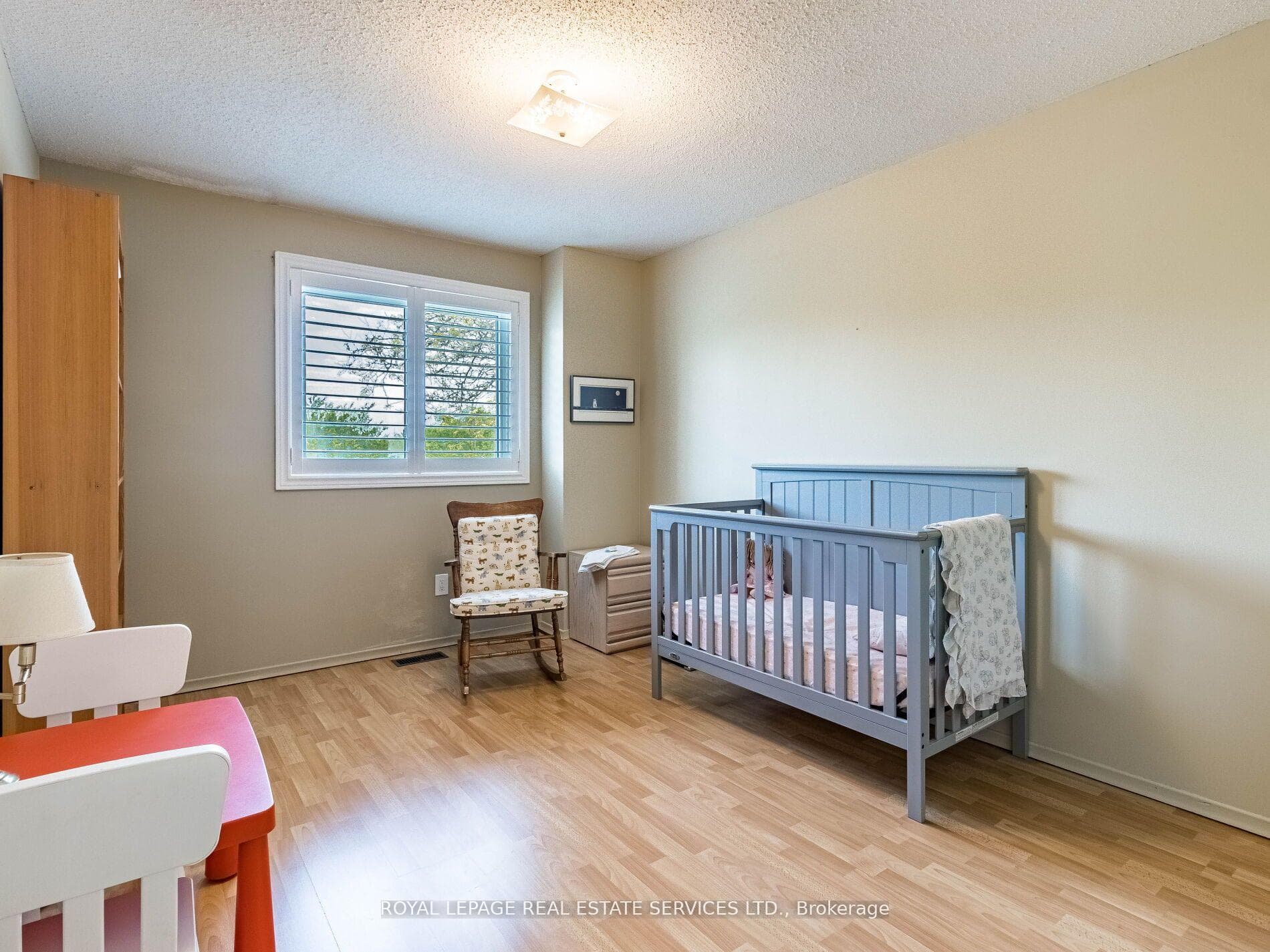 113 Fairglen Avenue photo 19