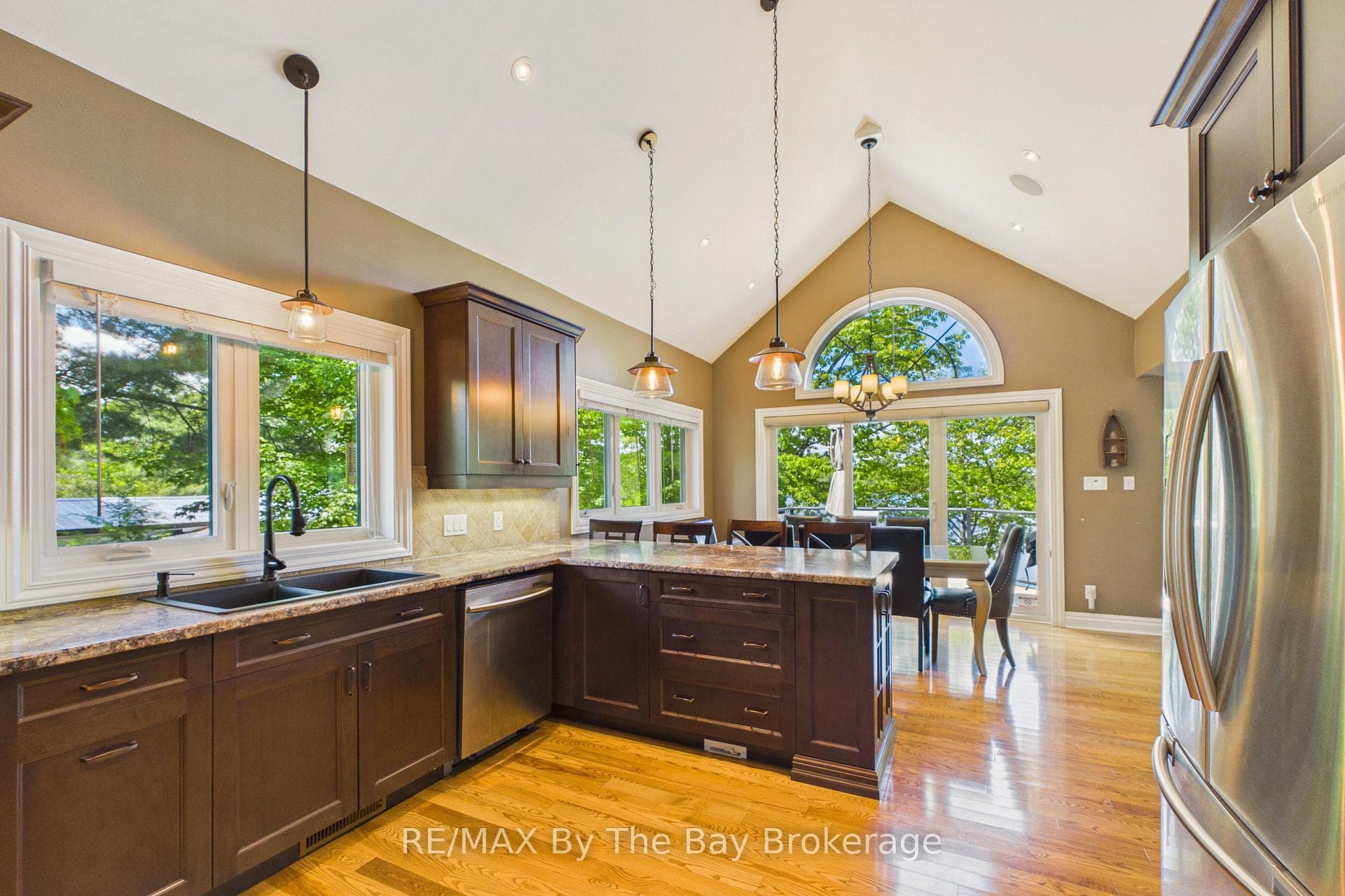 61 Mckellar Lake Road photo 14