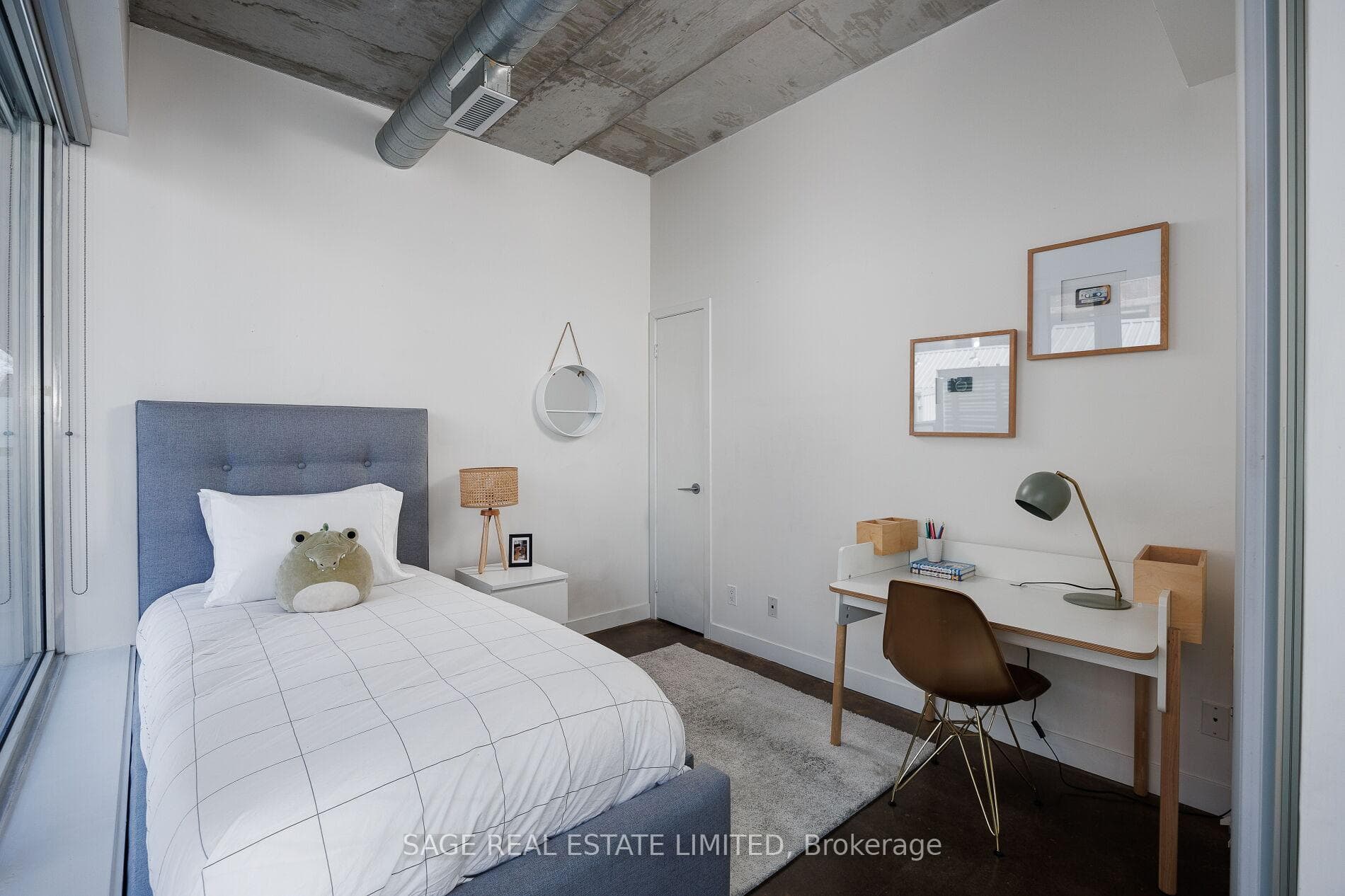 201 Carlaw Avenue Unit 313 photo 30