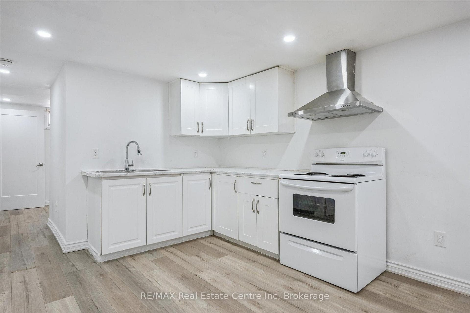 72 Ferndale Avenue photo 15