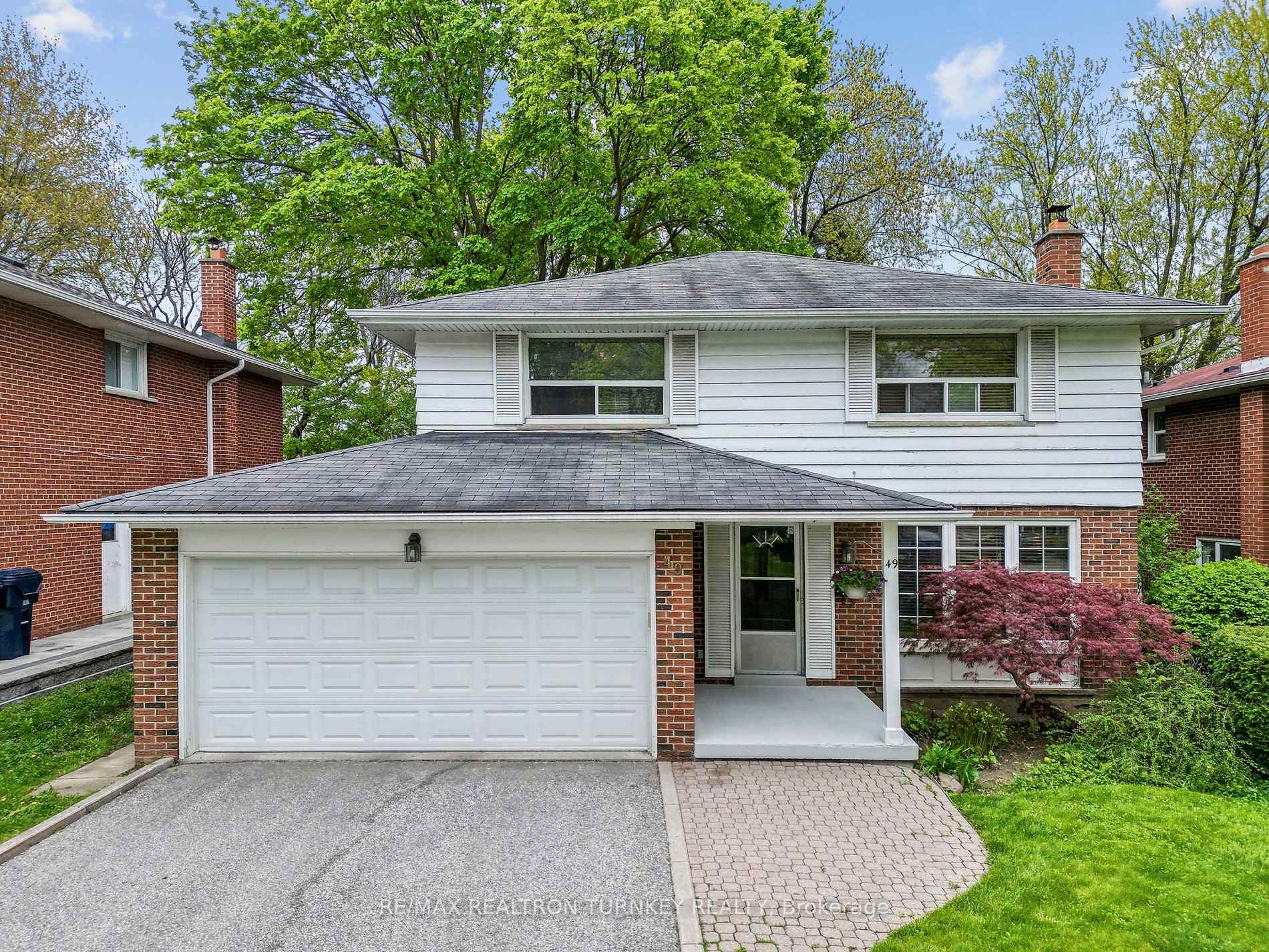 Welcome to 49 McNicoll Ave!