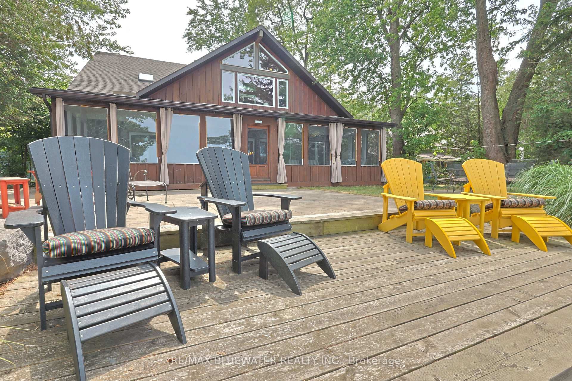 71235 Elizabeth Street photo 42