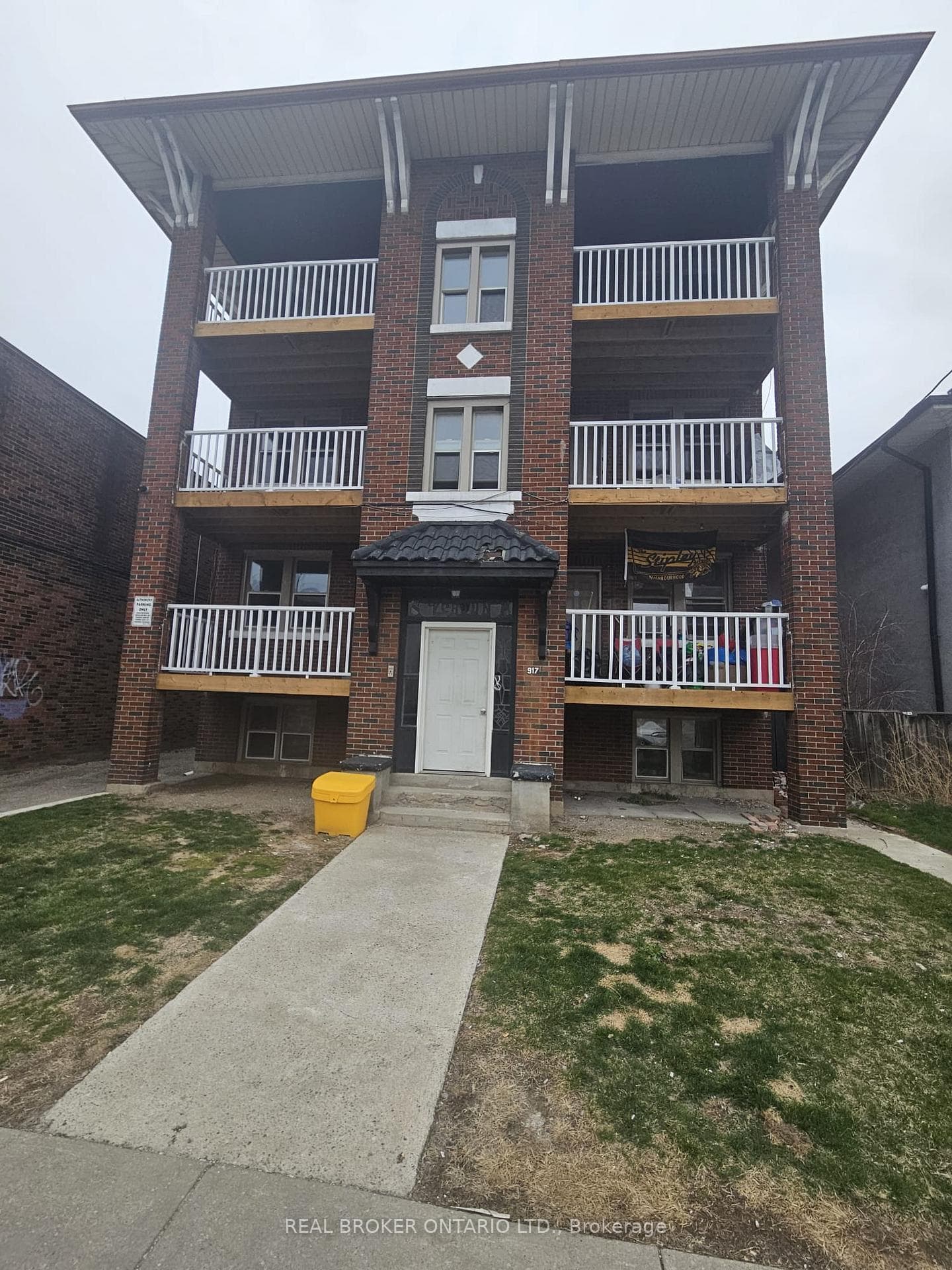 917 Main Street Unit 7 photo 2