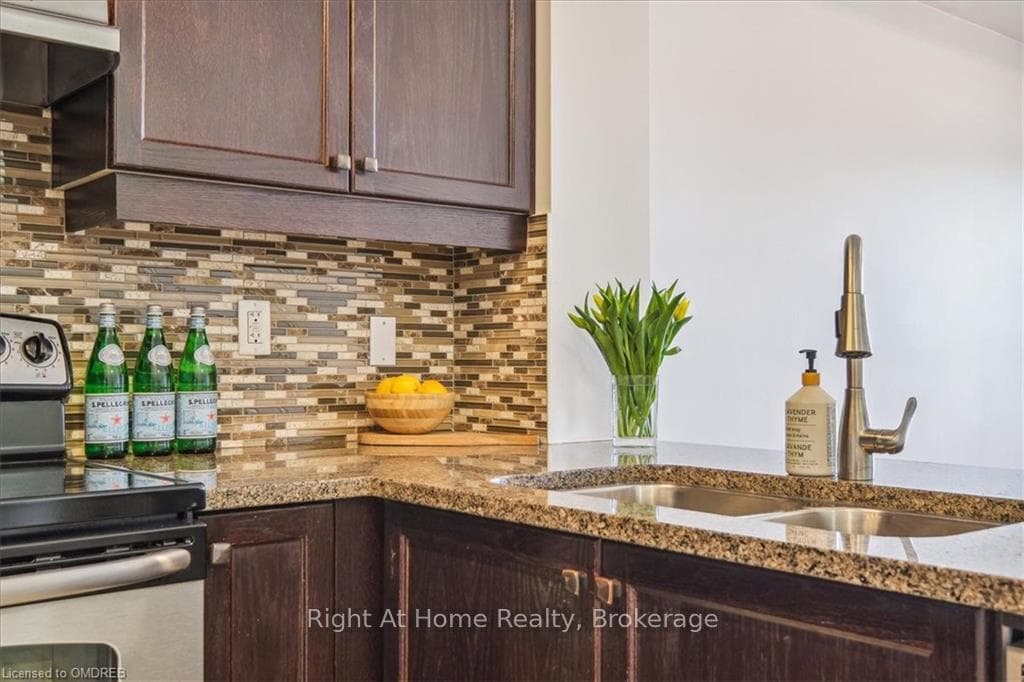 570 LOLITA Gardens Unit 241 photo 12
