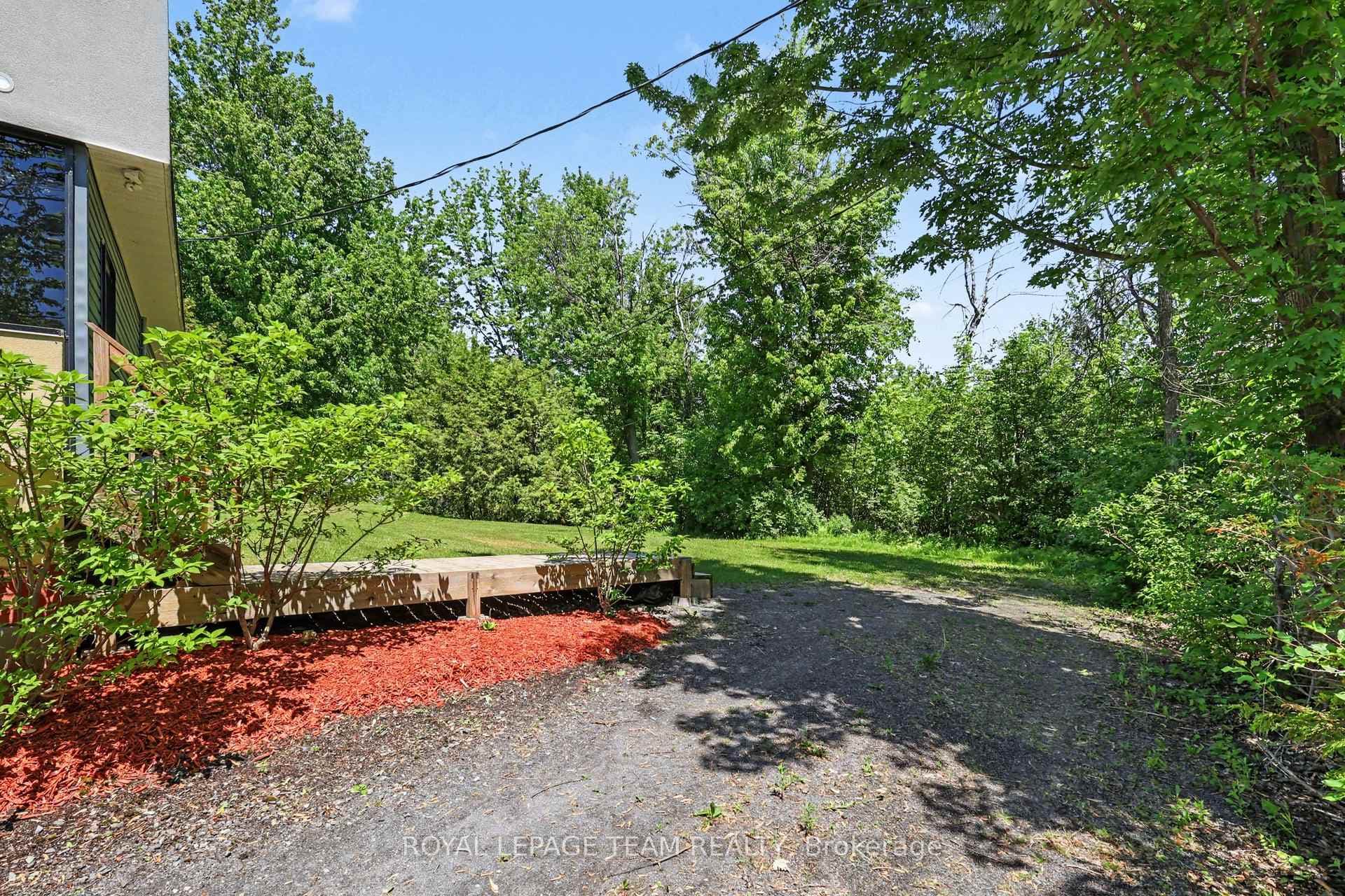 5066K Lorne Bridge Road photo 23