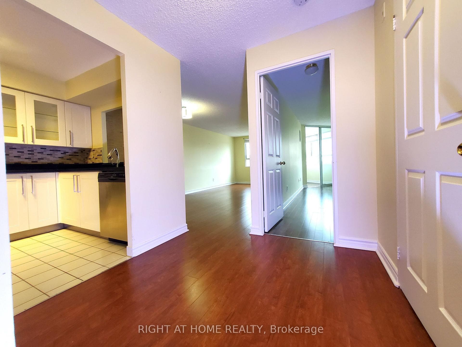 4 Park Vista Drive Unit 1113 photo 2