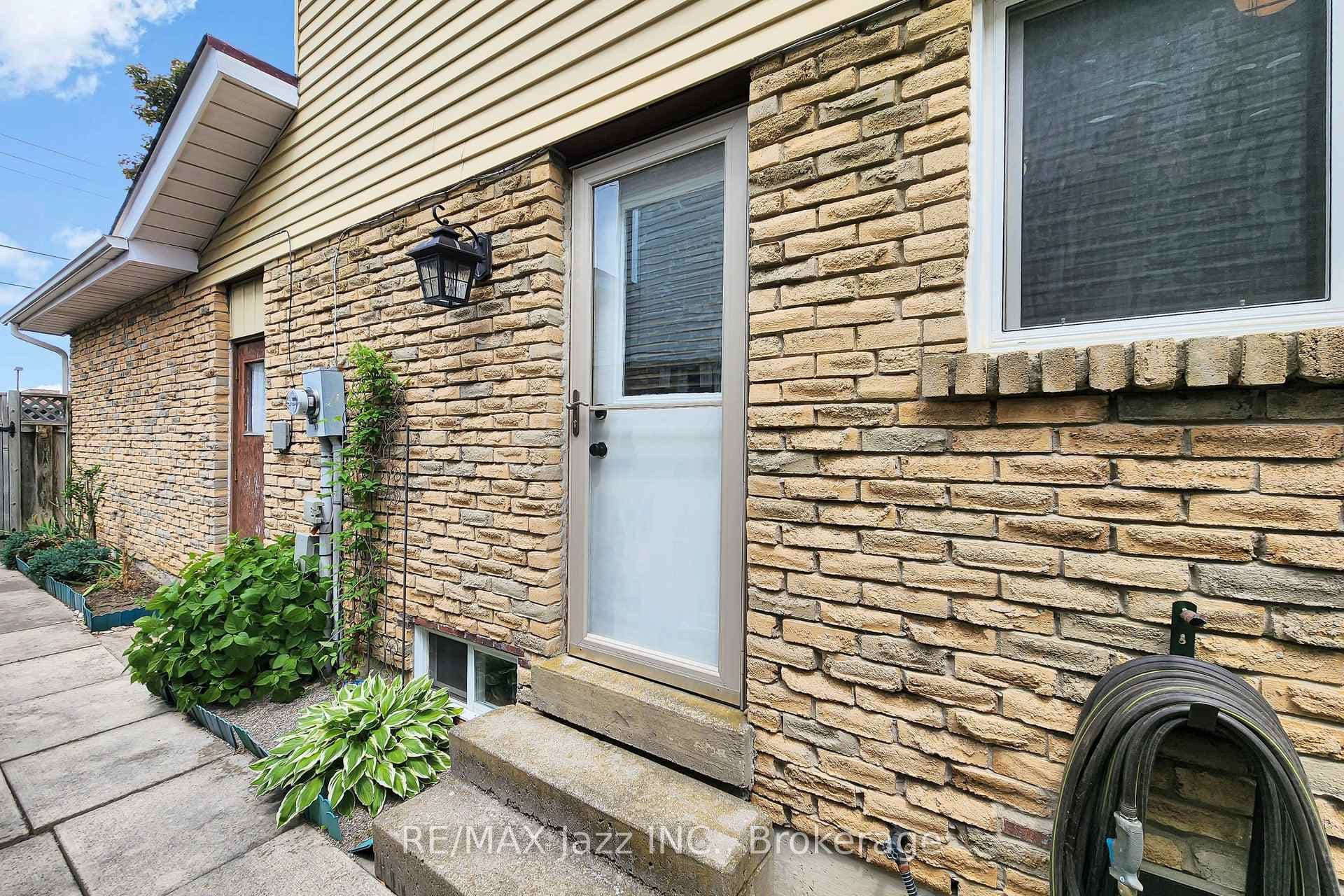 115 Glovers Road photo 39