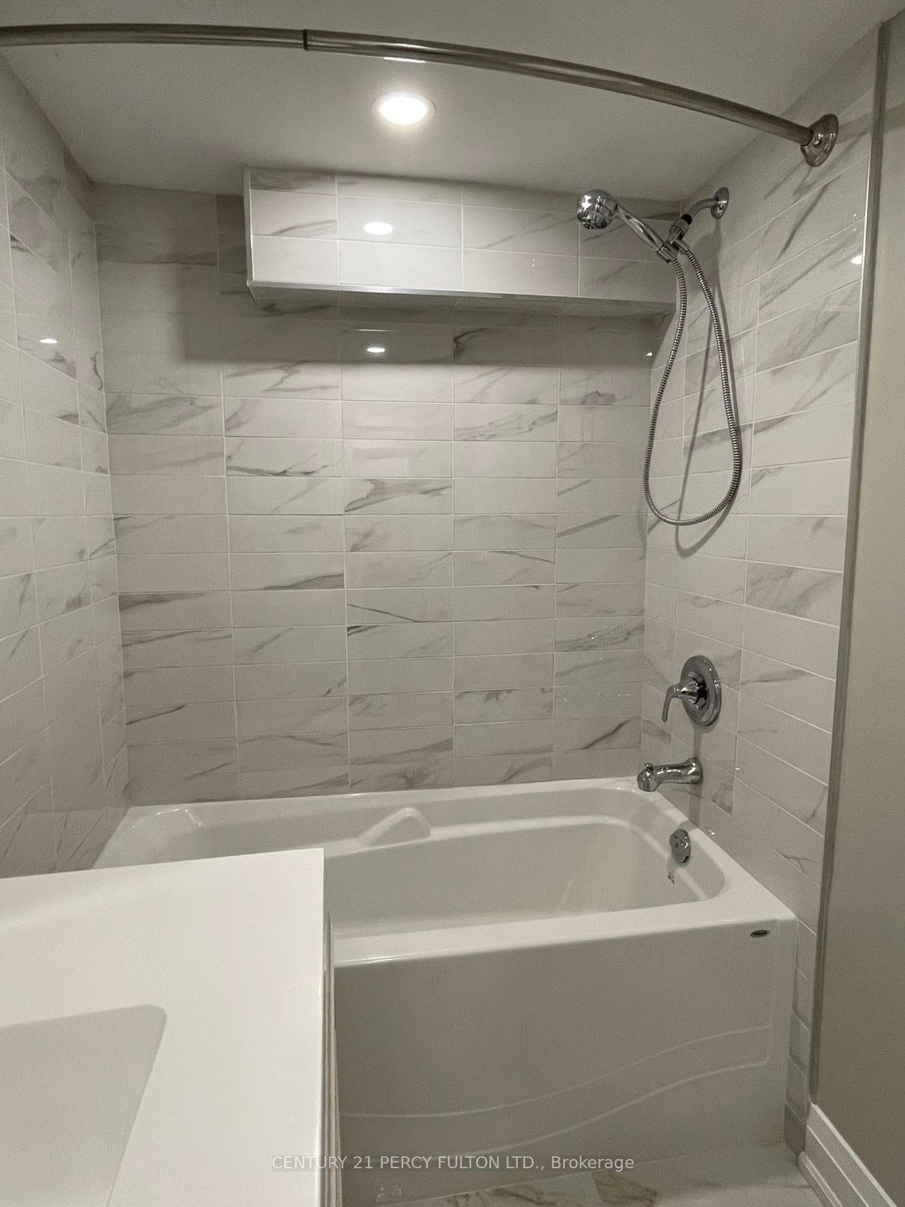 771 Krosno Boulevard Unit Bsmt photo 11