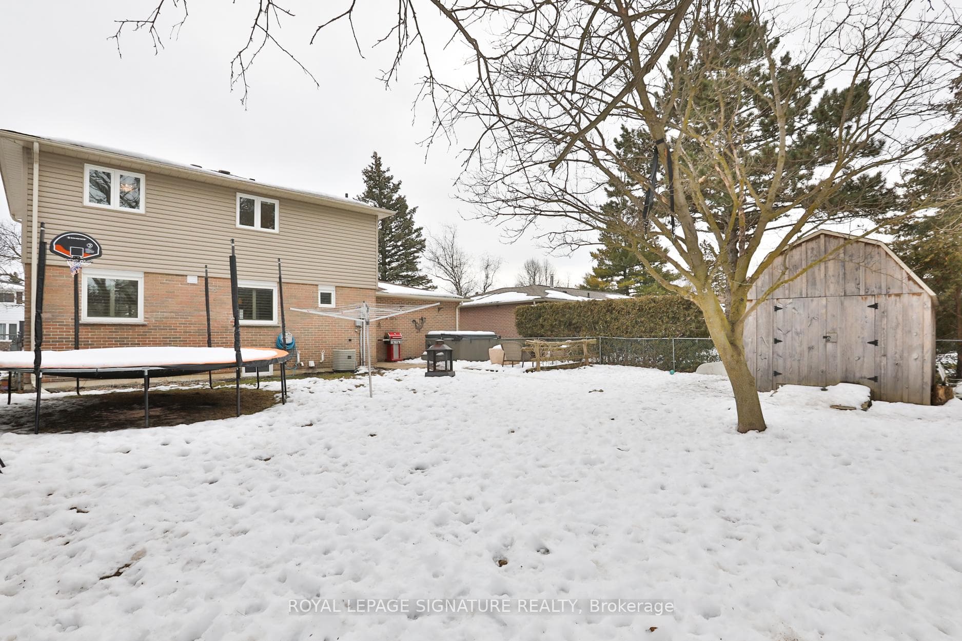 86 Rustic Crescent photo 36