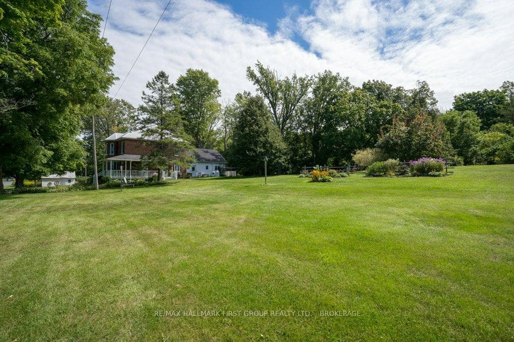 1331 Victoria Road photo 13