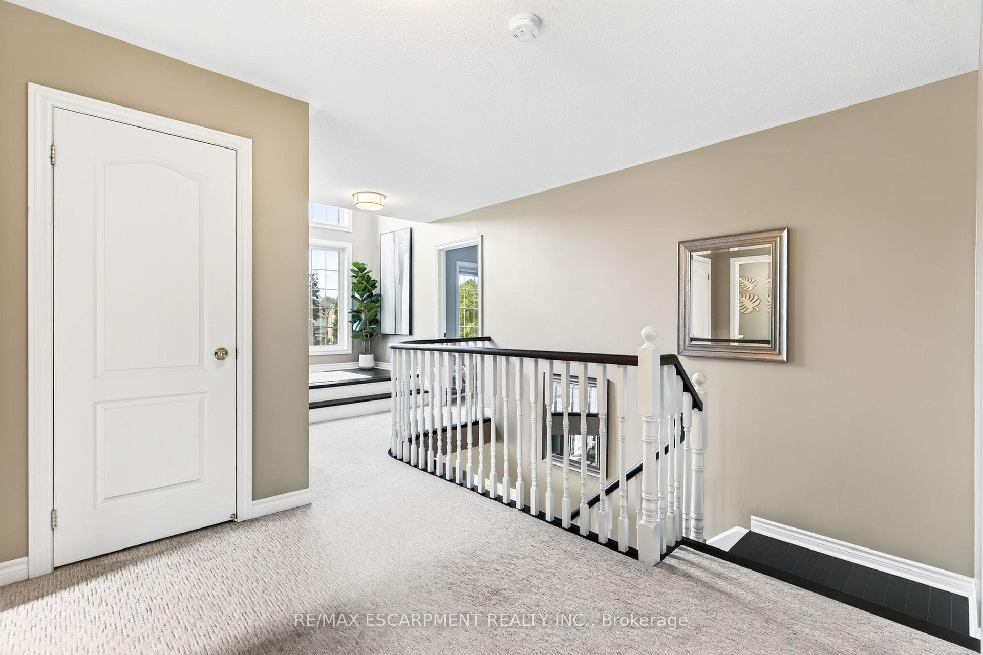 16 Watercliff Place photo 23