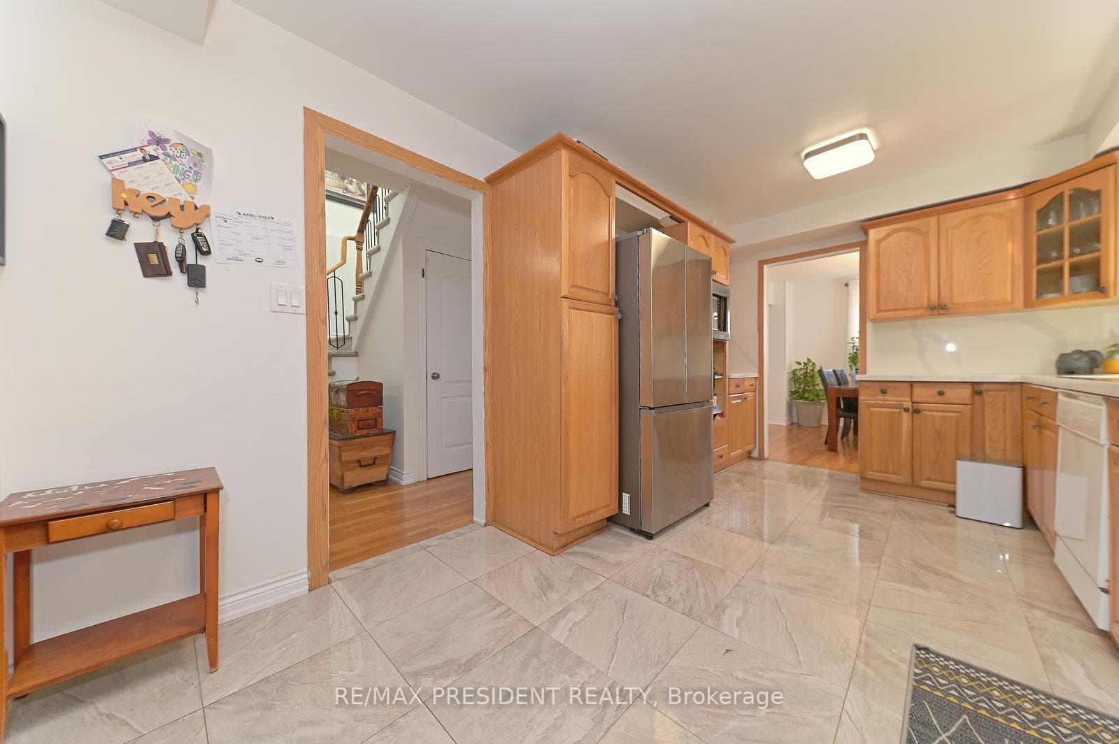 4 Morton Way photo 6