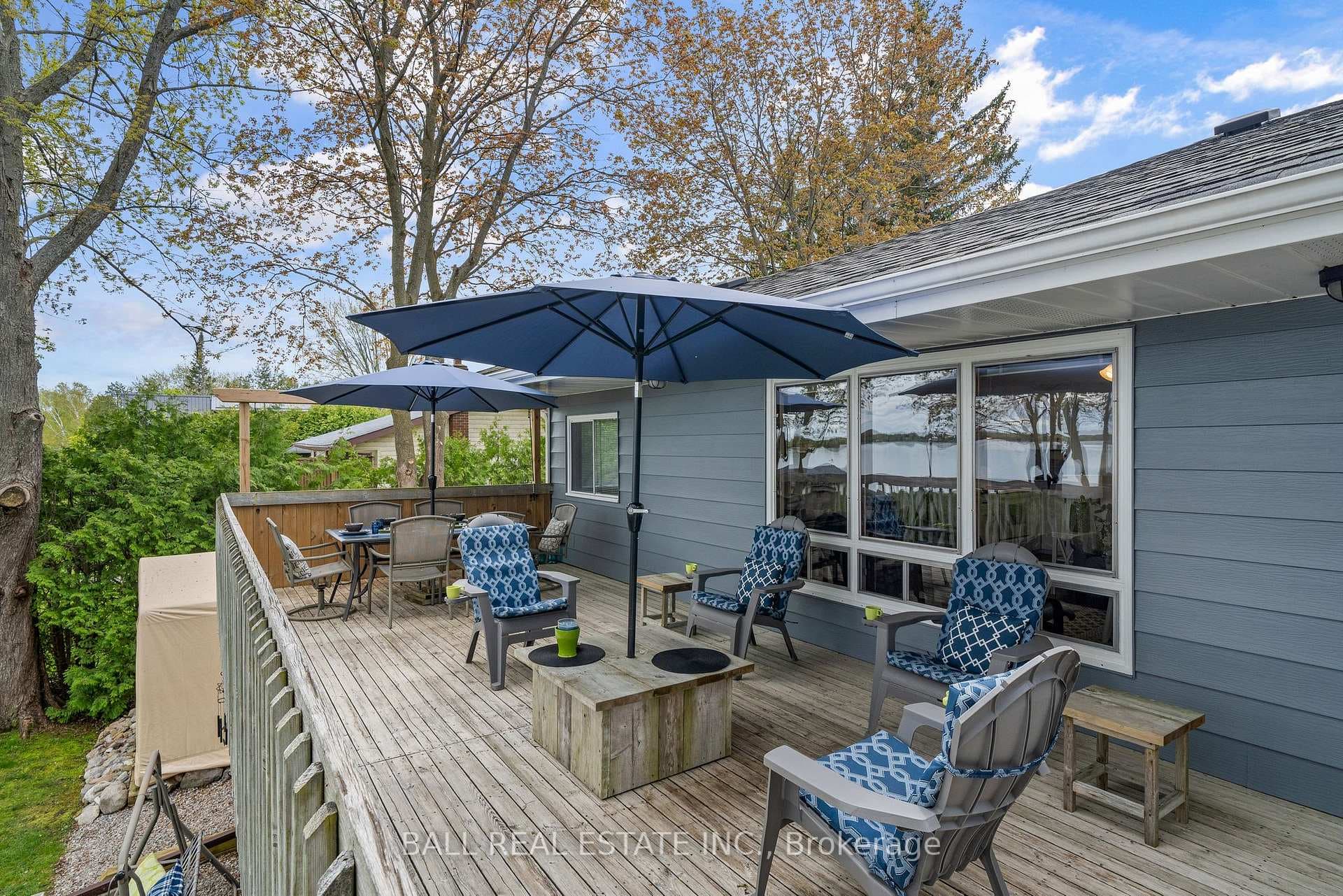 274 Lakeshore Drive photo 27