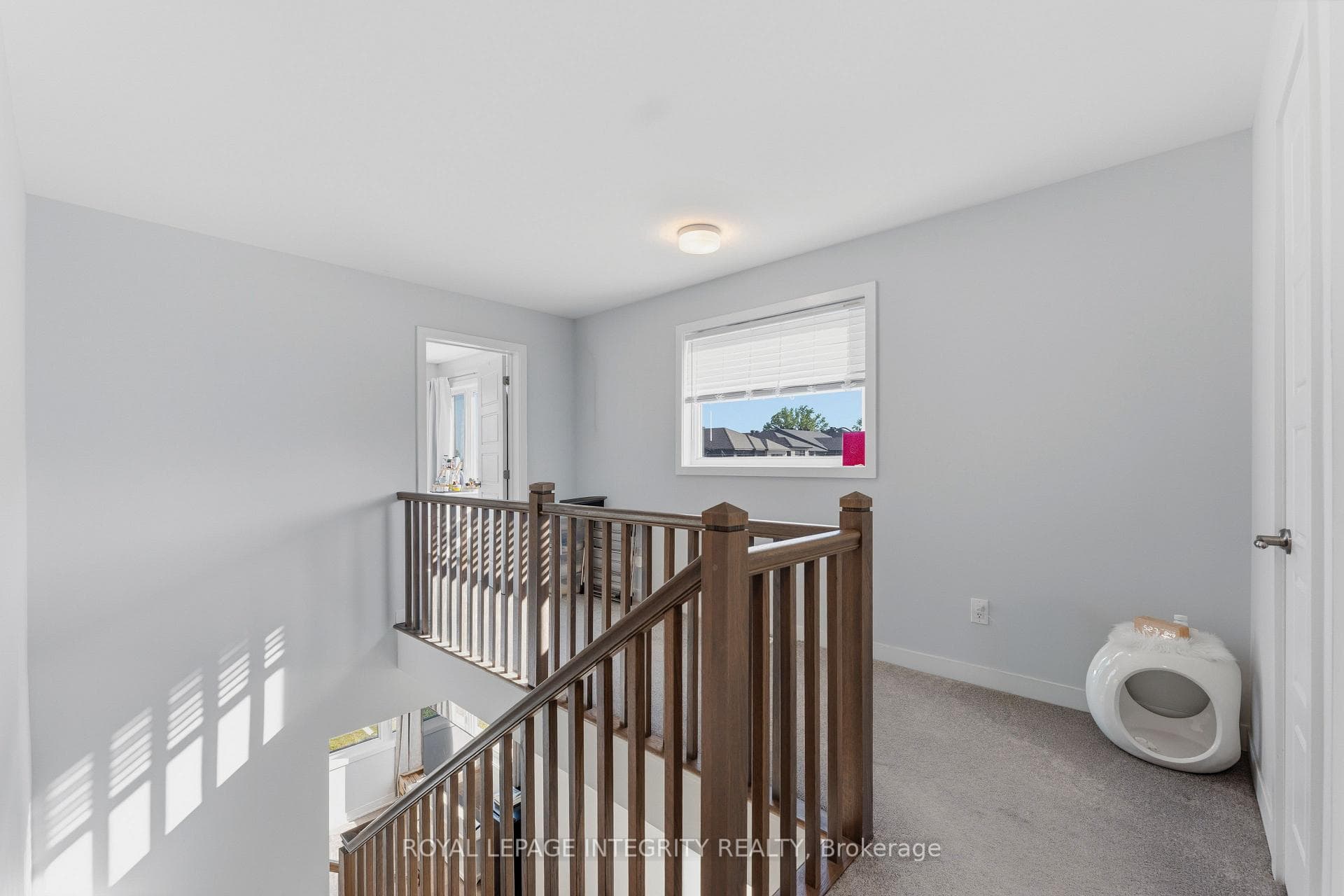 660 Fenwick Way photo 19