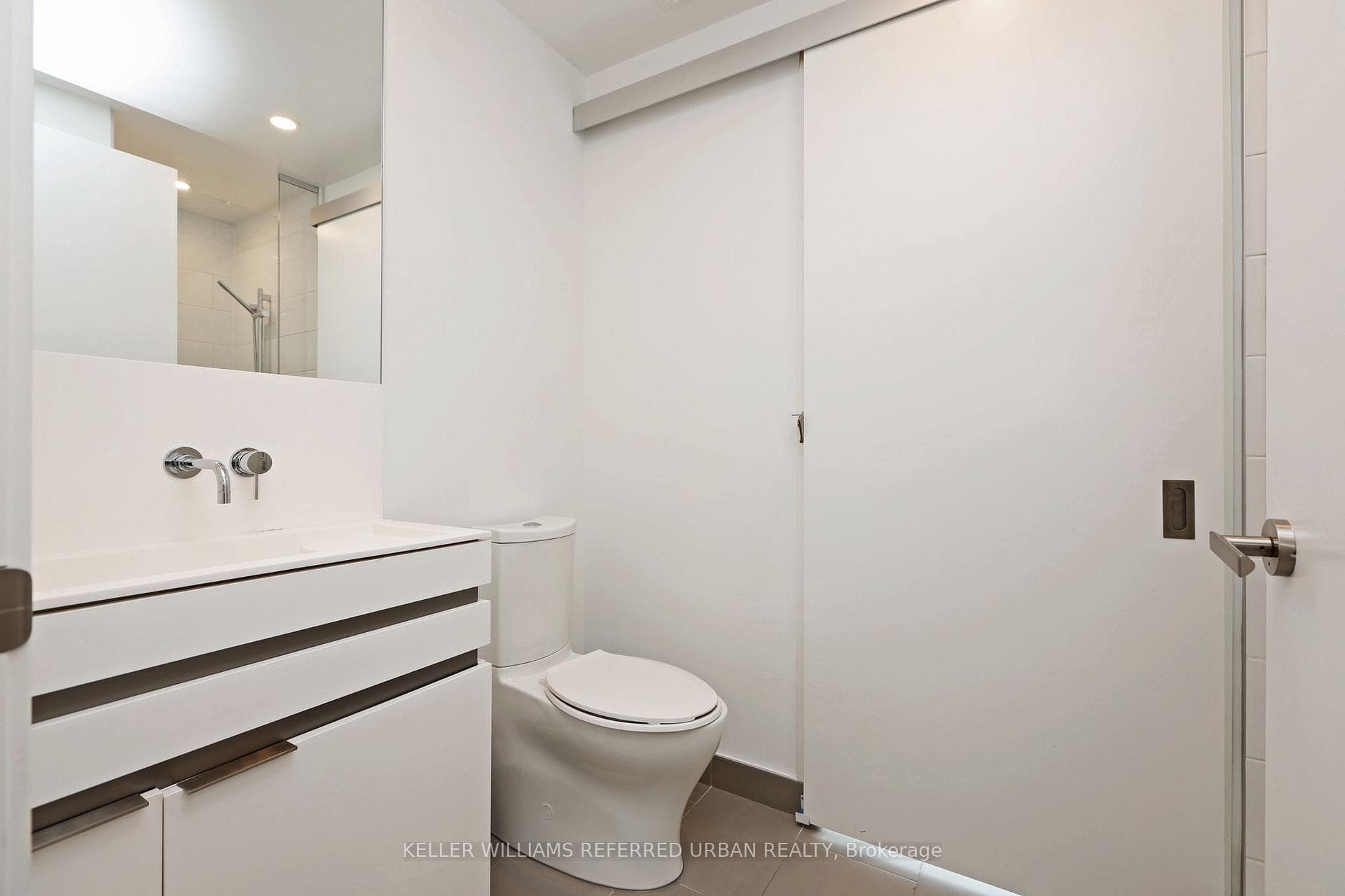 197 Yonge Street Unit 3009 photo 15