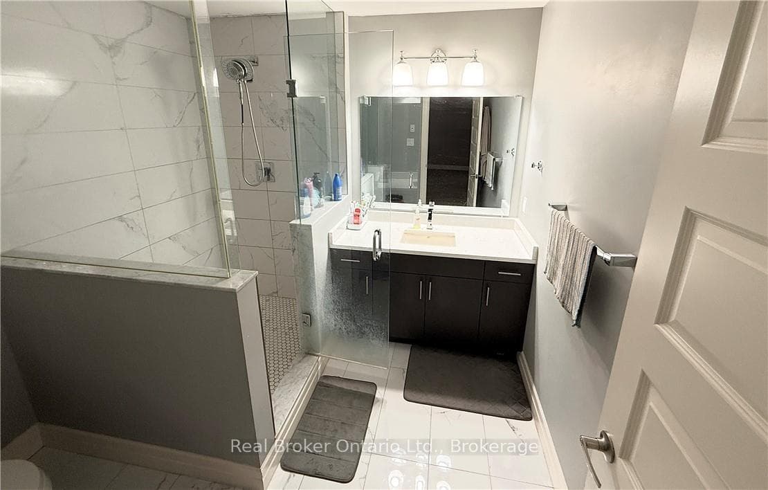 1 Chamberlain Avenue Unit 9 photo 18