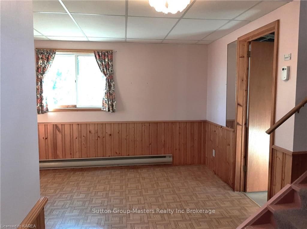 Former Sewing Room - Bring Your Imagination!