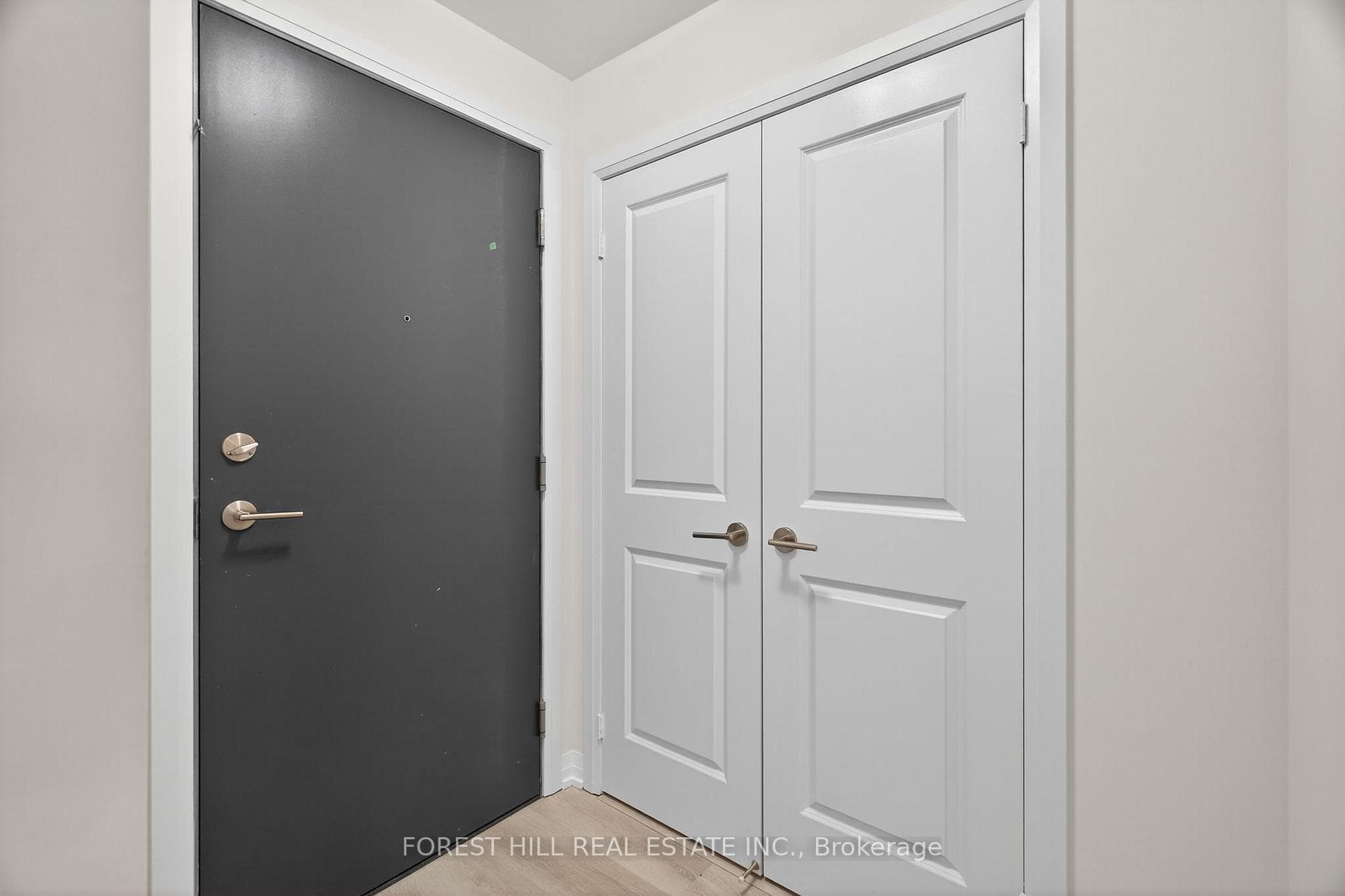 3260 Sheppard Avenue Unit 414 photo 2