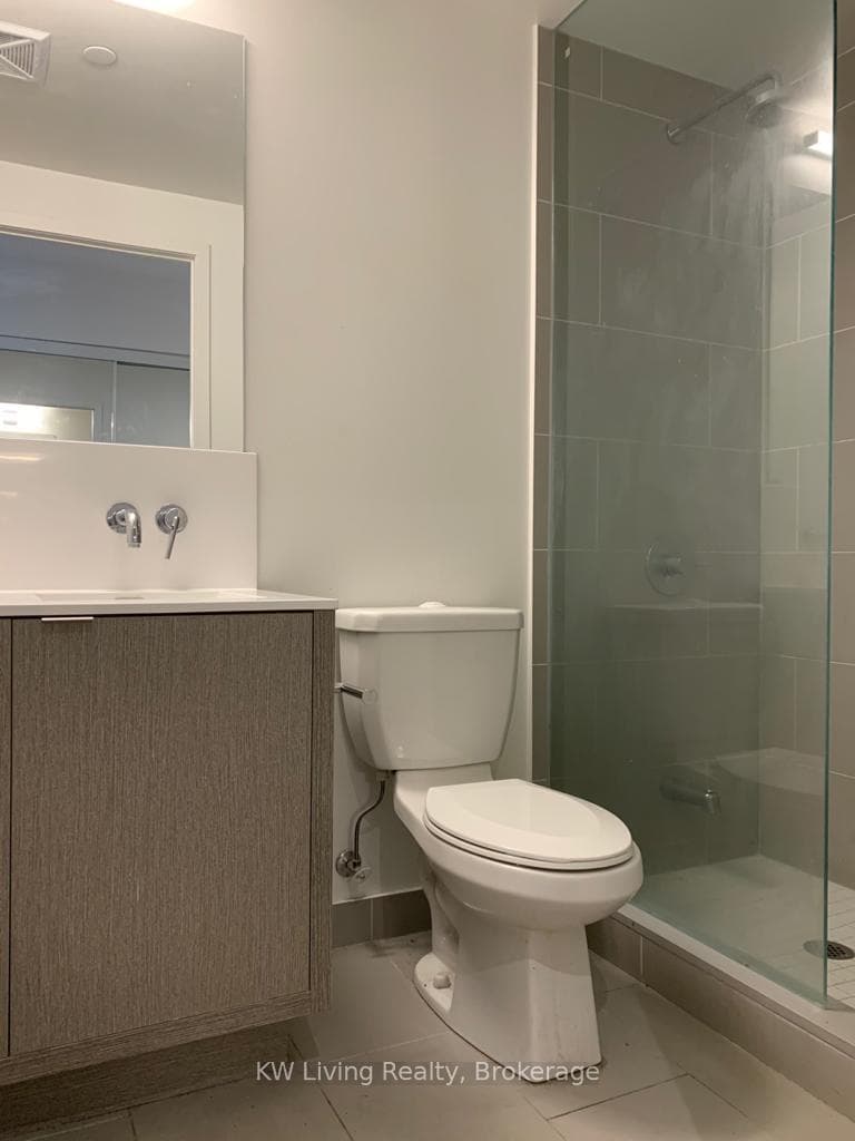 88 Harbour Street Unit 3910 photo 15