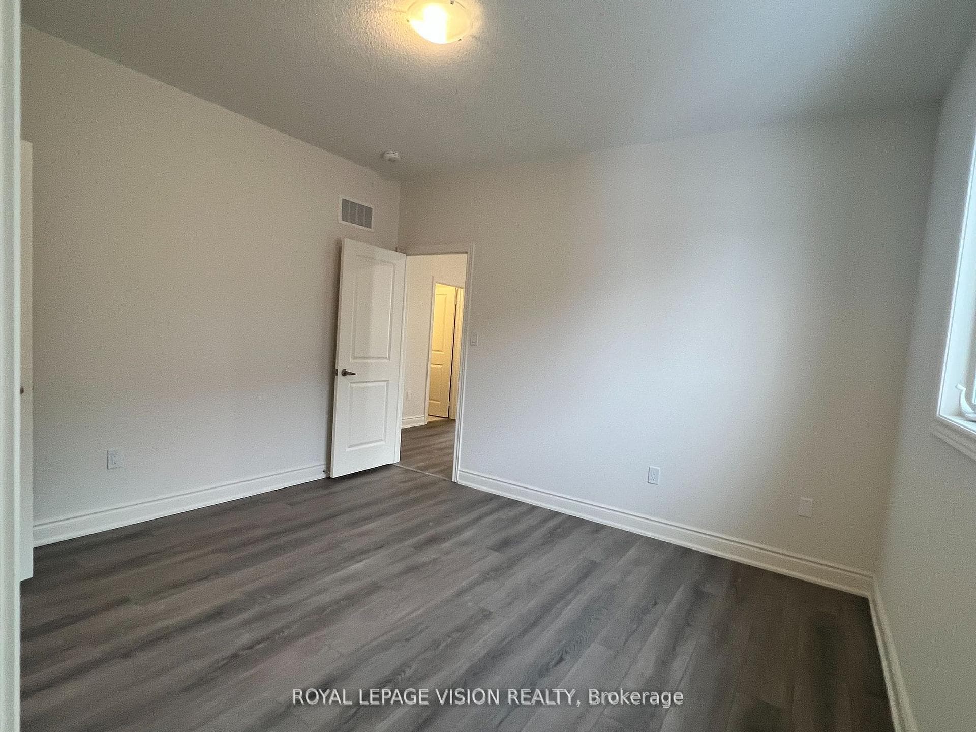 1450 Wheatcroft Drive photo 19